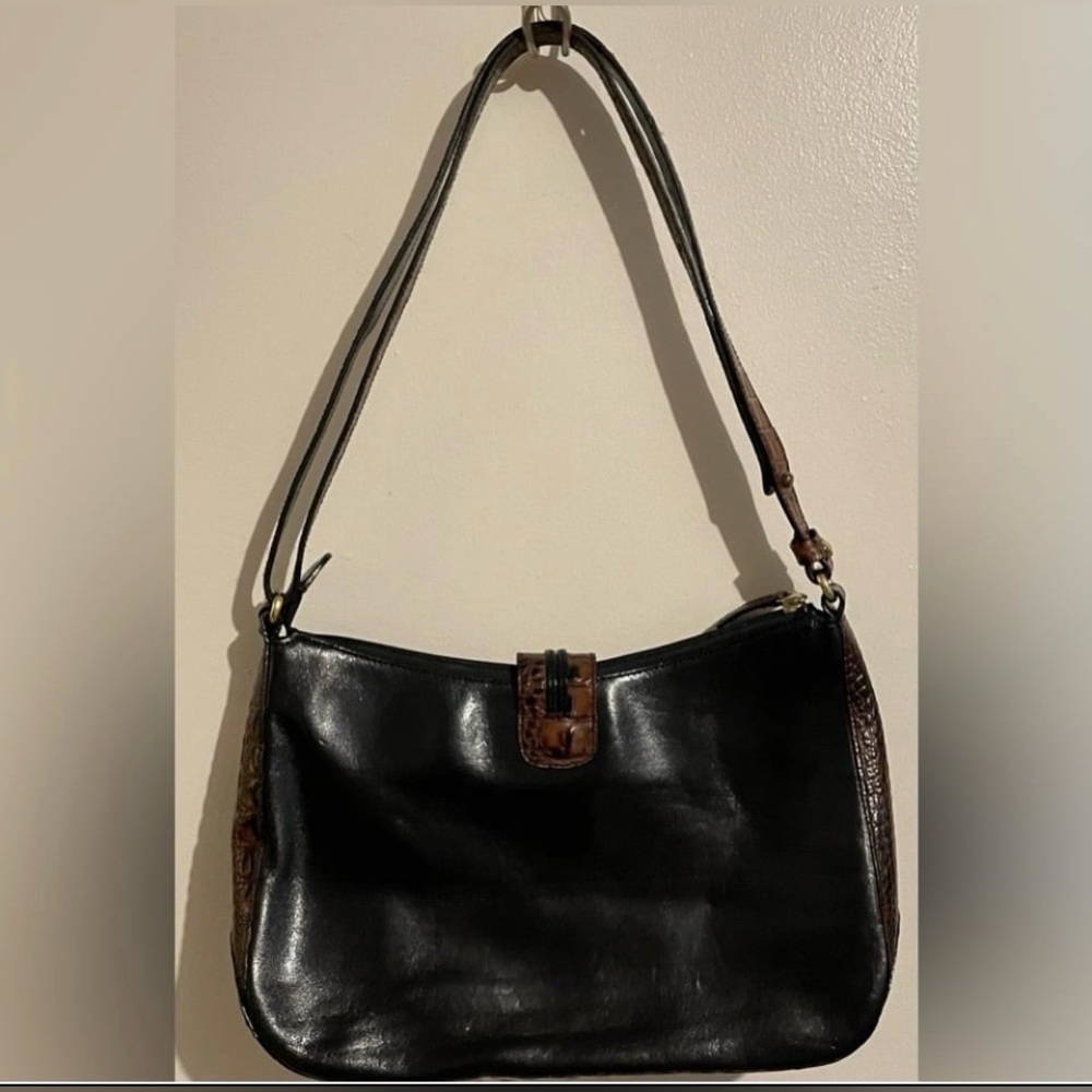 Brahmin Leather Croc Satchel Handbag Purse Total Length 19”
Purse Depth 8” W 12” - Picture 8 of 8